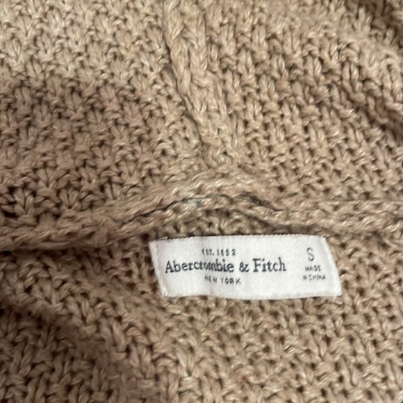 Abercrombie & Fitch Size Small tan cardigan sweater. - Picture 5 of 5